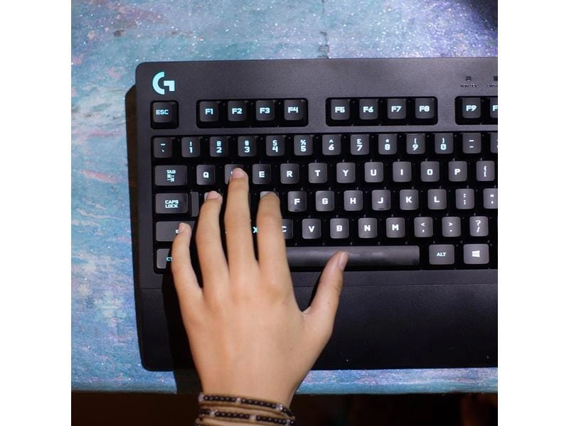 LOGITECH Tastiera LOGITECH Tastiera