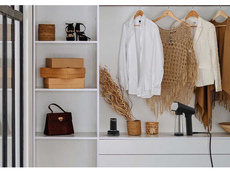 STEAMONE Set aus Dampfglätter + Anti-Fussel-Rasierer