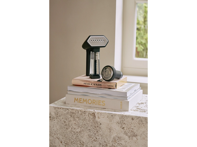 STEAMONE Set aus Dampfglätter + Anti-Fussel-Rasierer