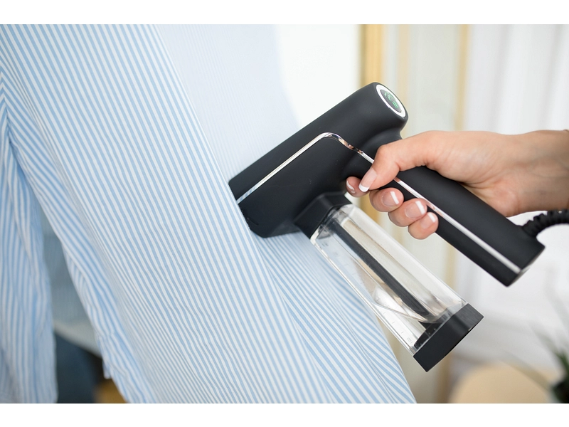 STEAMONE Set aus Dampfglätter + Anti-Fussel-Rasierer