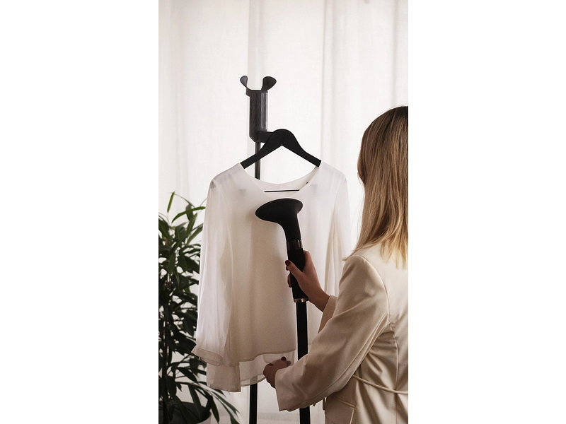 STEAMONE Vertikaler Dampfglätter