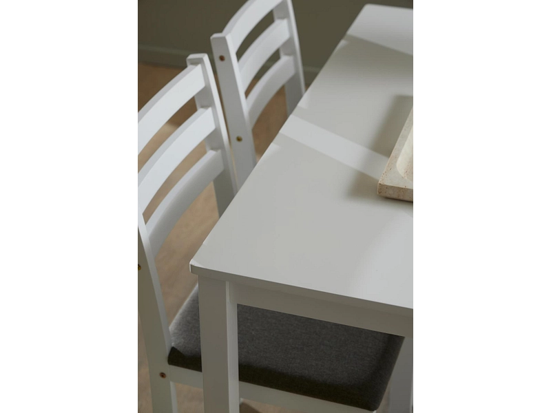 Set table et 4 chaises ALICANTE