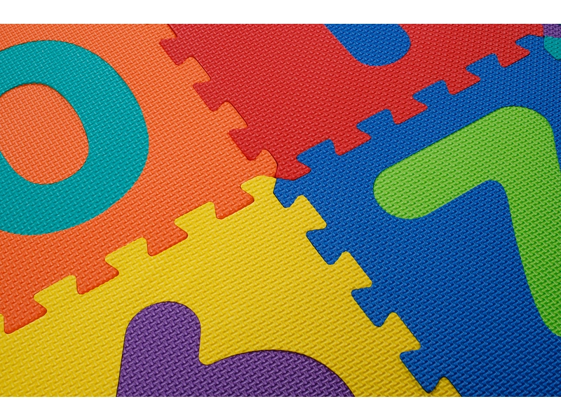 Kinderteppich CHIFFRE