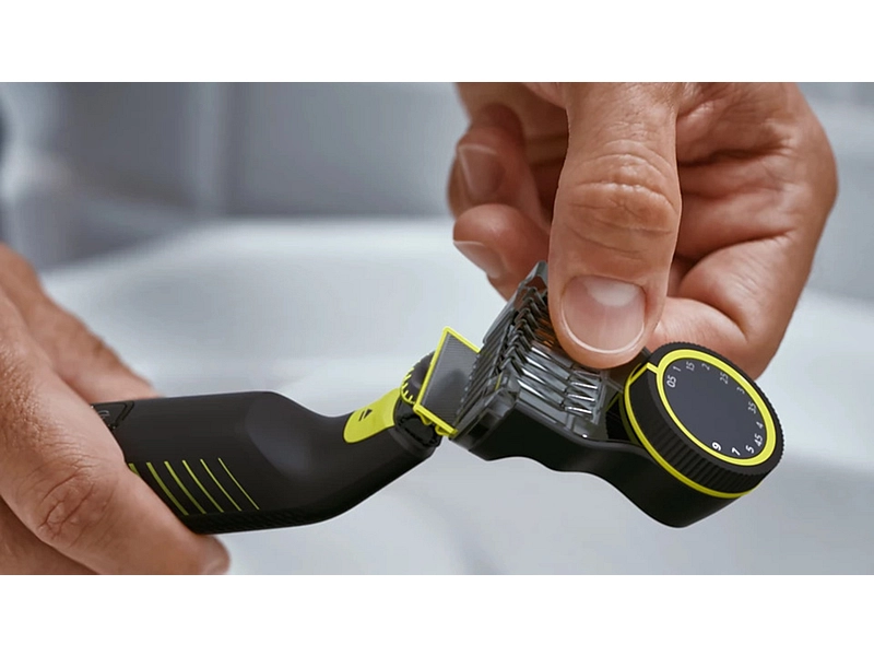 PHILIPS Bart-Schneidemaschine