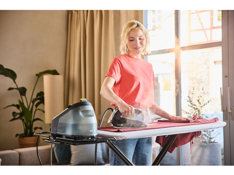 BRAUN Ferro con caldaia