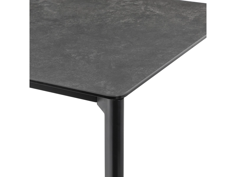 Table SQUARE Table SQUARE