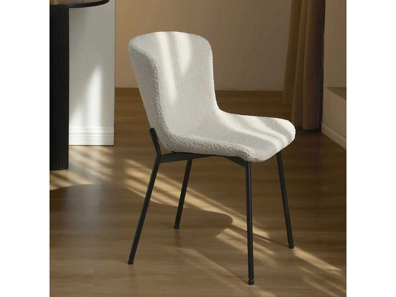 BAÏTA Set mit 2 Stühlen GIJA