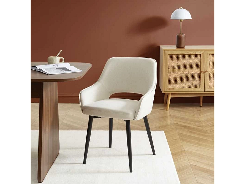 BAÏTA Set mit 2 Stühlen UNNI