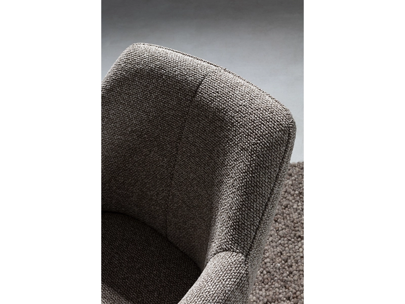 MOME Chaise SUMA
