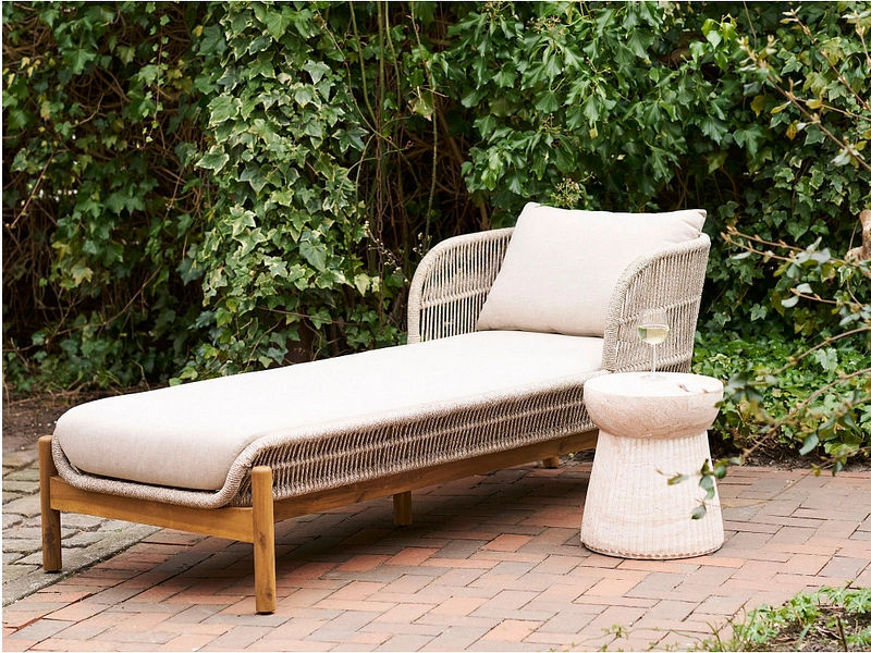 HOUSE NORDIC Lit de soleil TERRACINA