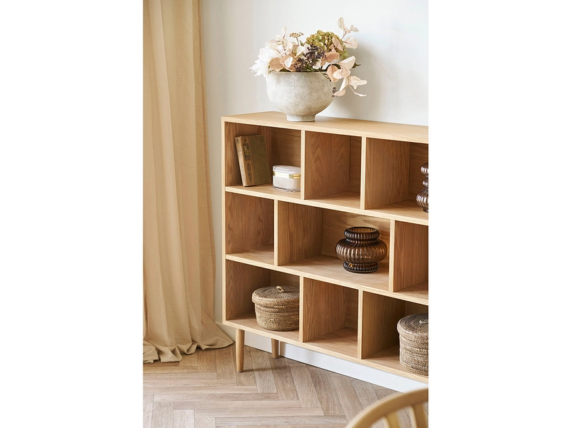 Bibliothek HOUSE NORDIC OSHAWA Bibliothek HOUSE NORDIC OSHAWA