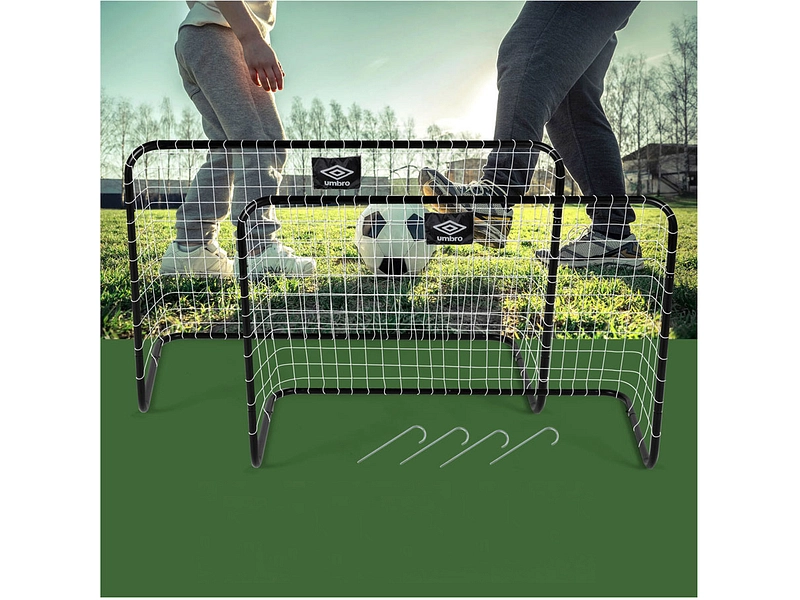 UMBRO Set mit 2 Fußballtoren