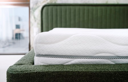 coin de matelas dans une chambre